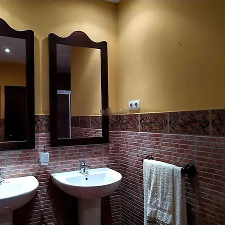Casa Rural En Los Villares De Jaén