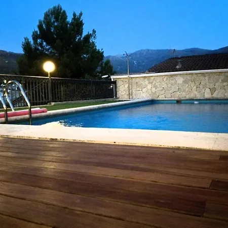 Сasa de vacaciones Casa Rural En Los Villares De *